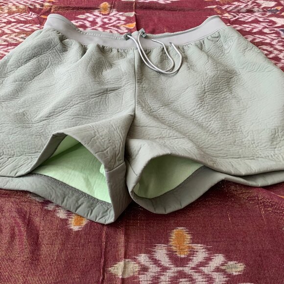 Nike Tech Pack Shorts - NWT - Picture 4 of 14